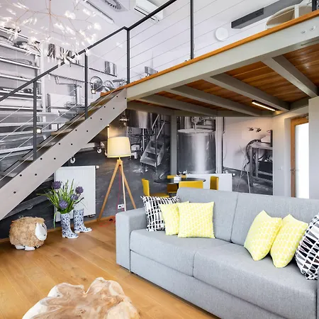 Oblik * Louny